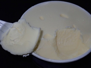 成城石井アイスクリームミルク