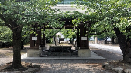 大阪護國神社の手水舎
