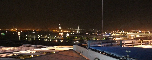 「横浜スパークリングトワイライト２０１７」の横浜港の夜景