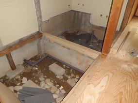 旧浴室解体