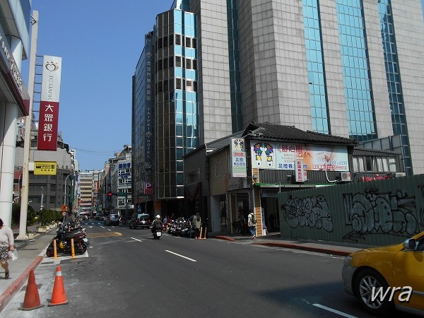 台北市中通りの風景